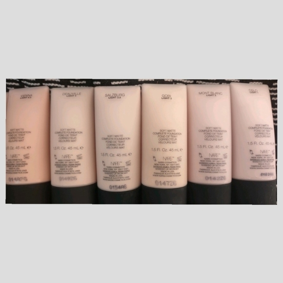 NARS Soft Matte Complete Foundation Bundle - Picture 3 of 15